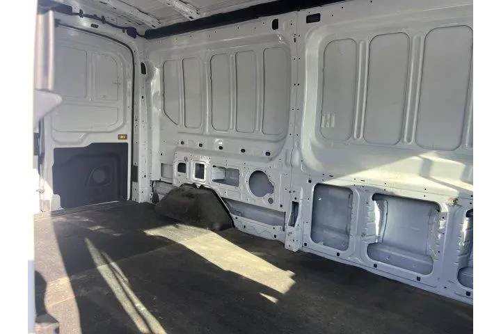 $36599 : Ford Transit 2023 AWD 250 3d image 5