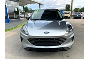 2022 Escape SE AWD thumbnail