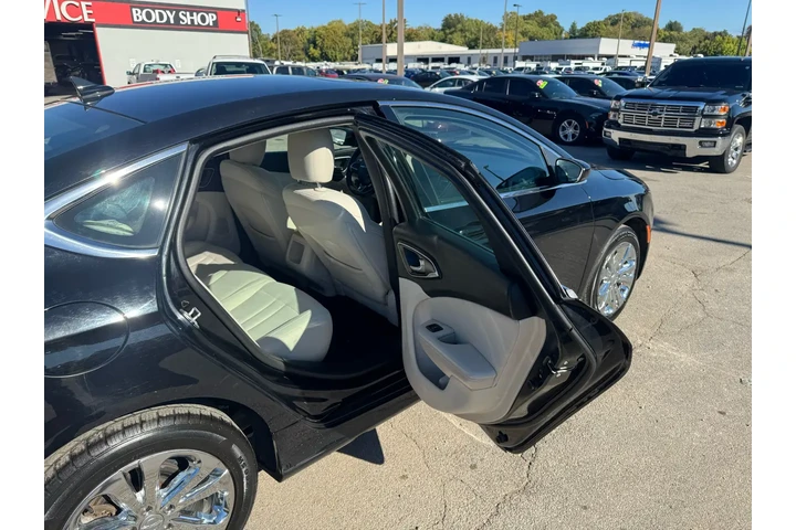 $9980 : 2016 200 4dr Sdn Limited FWD image 10