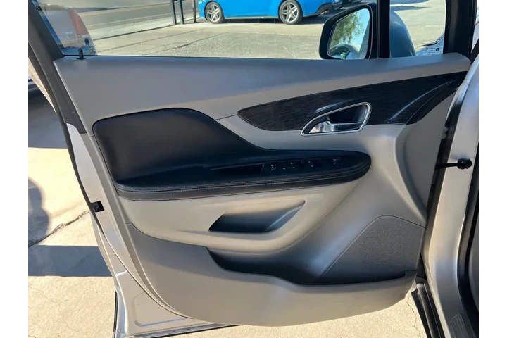 2016 Encore Base FWD image 10