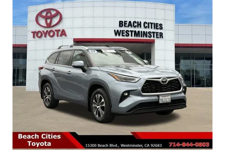 $30822 : Toyota Highlander 2022 XLE 4 image 1