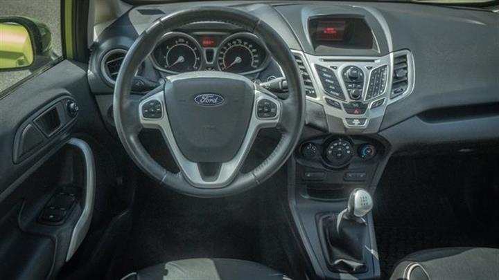 $7500 : PRE-OWNED 2012 FORD FIESTA SEL image 6