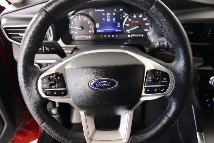 $27821 : Ford Explorer 2023 AWD Limit image 3