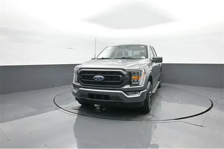 $39465 : Ford F-150 2022 4x4 XL 4dr S image 3