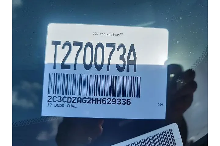 $18491 : Dodge Challenger 2017 SXT 2d image 5