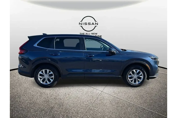 $25995 : Honda CR-V 2025 LX 4dr SUV image 2