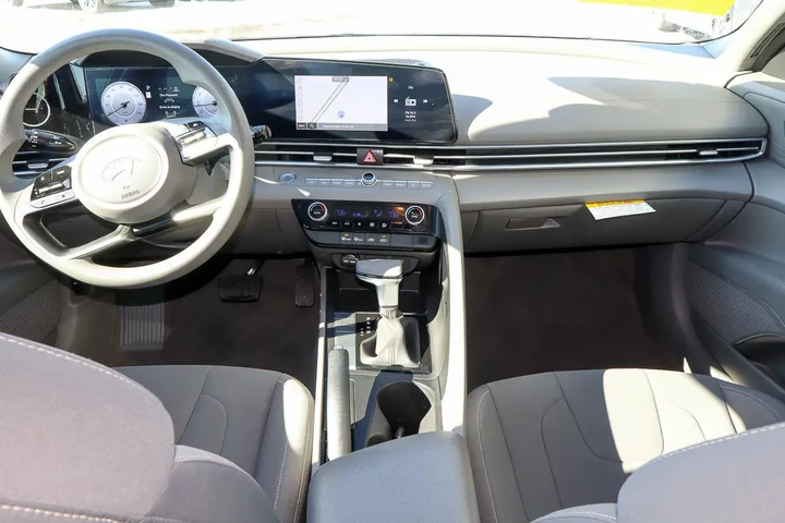 $17988 : 2024 Elantra SEL IVT image 10