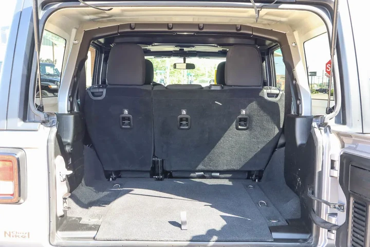 $25587 : 2018 Wrangler Unlimited Sport image 9
