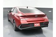 $22991 : Hyundai ELANTRA 2024 SEL 4dr thumbnail