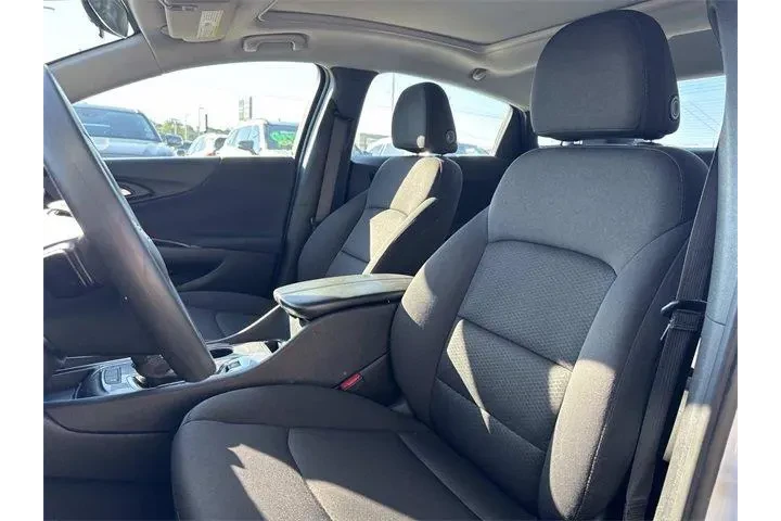 $19570 : Chevrolet Malibu 2024 LT 4dr image 9