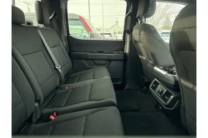 $38962 : Ford F-150 2024 4x4 XLT 4dr image 5