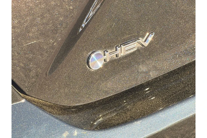 $31780 : Toyota Camry 2025 SE 4dr Sed image 6