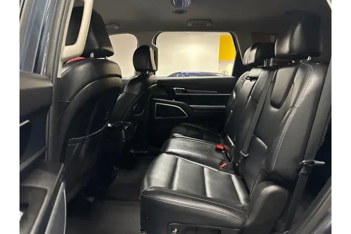 $22982 : Kia Telluride 2022 LX 4dr SU image 5