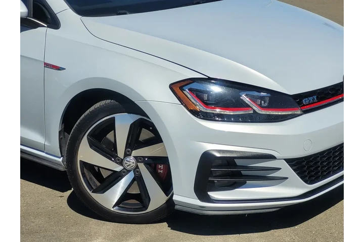 $13888 : Volkswagen Golf GTI 2018 S 4 image 3