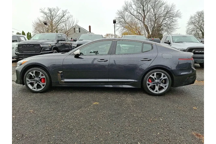 $19970 : Kia Stinger 2019 GT 4dr Seda image 2