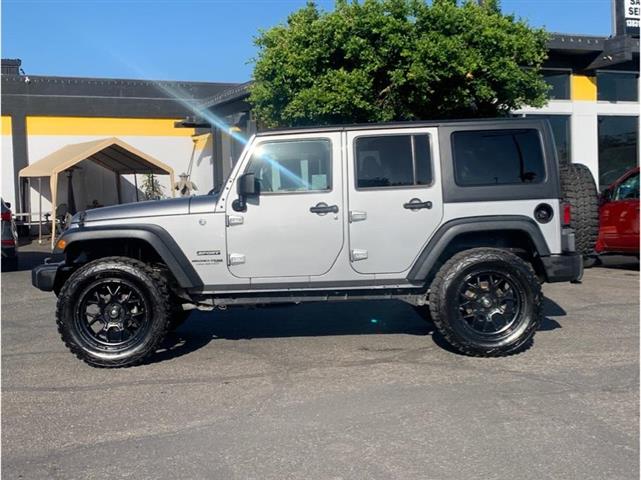 2018 Jeep Wrangler Unlimited S image 1
