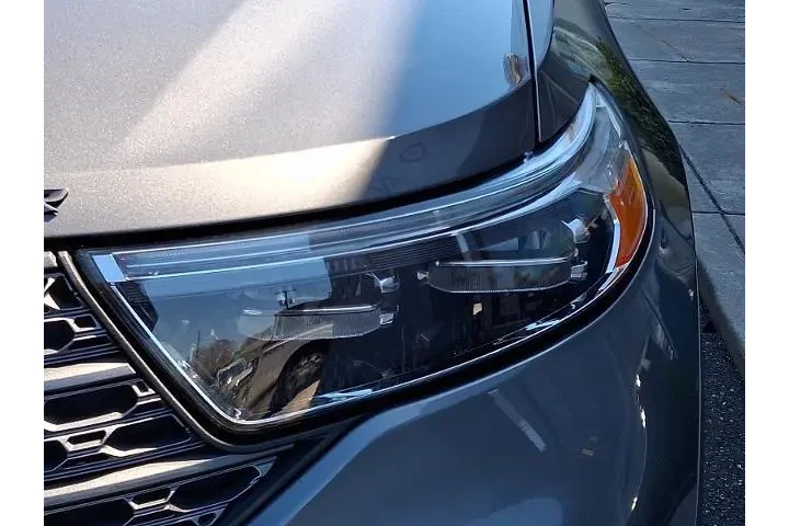 $34997 : Ford Explorer 2023 AWD XLT 4 image 9