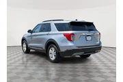 $24222 : Ford Explorer 2022 AWD XLT 4 thumbnail