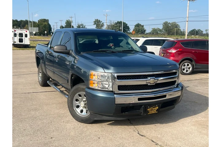 $8999 : 2009 Silverado 1500 LS Crew C image 2