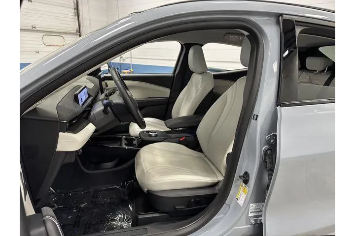 $31775 : Ford Mustang Mach-E 2024 AWD image 4