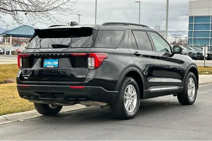 $36995 : Ford Explorer 2025 AWD Activ image 2
