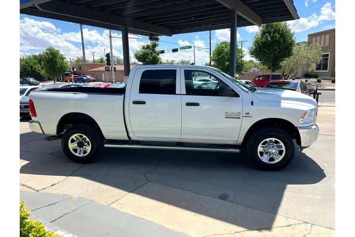 2018 RAM 2500 Tradesman Crew image 4