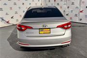 $10995 : Used 2015 Sonata 4dr Sdn 2.4L thumbnail