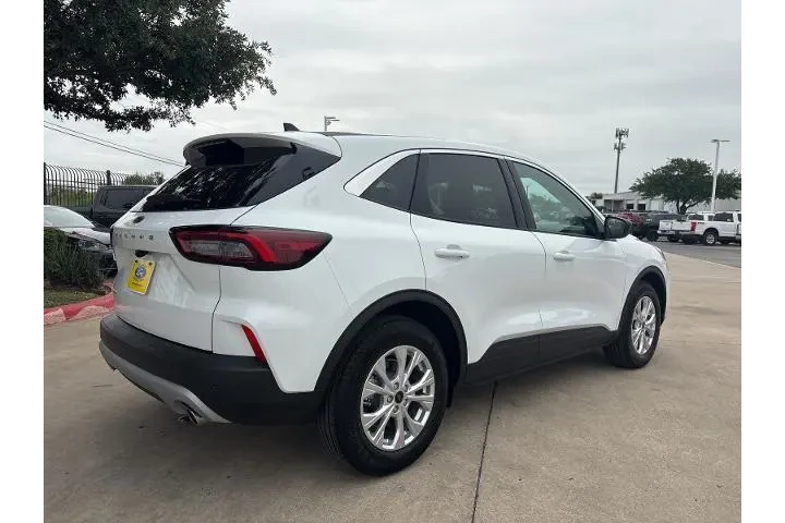 $23773 : Ford Escape 2024 Active 4dr image 3