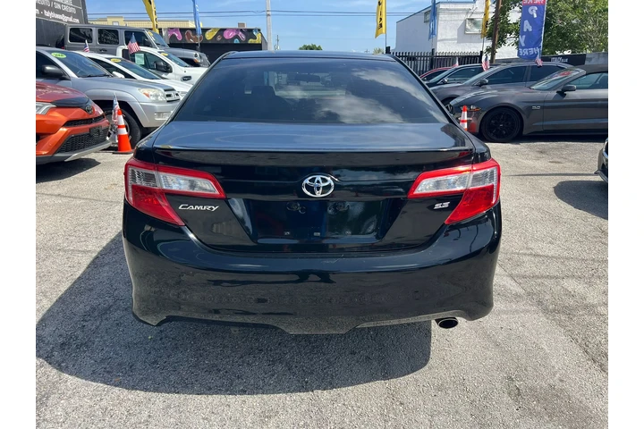 $1300 : Toyota Camry image 4