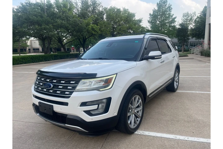 $13995 : 2017 Explorer Limited image 4