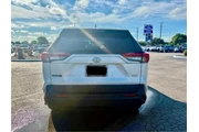 $29773 : Toyota RAV4 2022 XLE Premium thumbnail