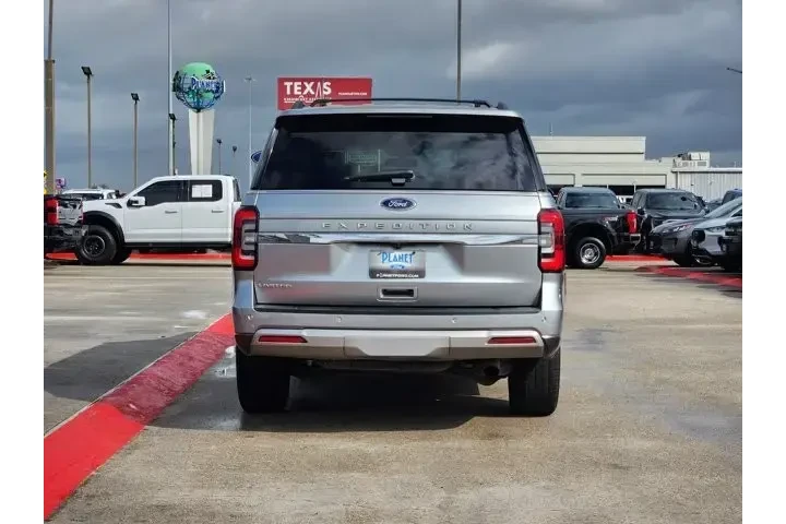 $35980 : Ford Expedition 2022 4x2 Lim image 6