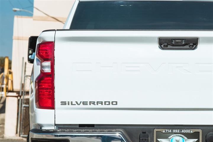 $54799 : 2023 Silverado 2500HD LT image 10