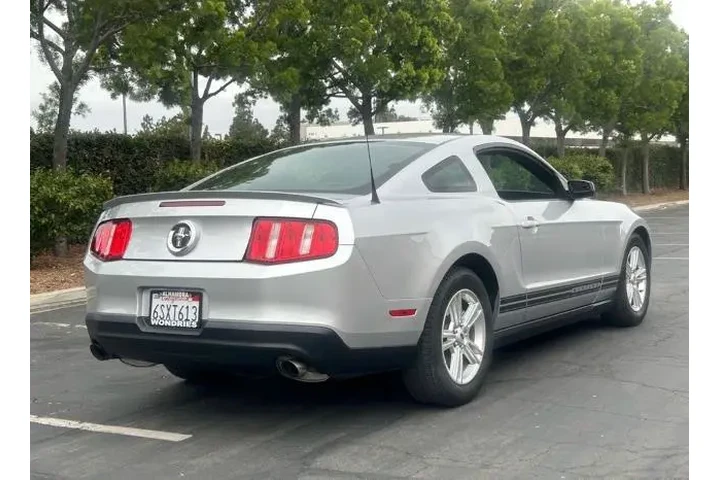 $15989 : Ford Mustang 2012 V6 2dr Fas image 4
