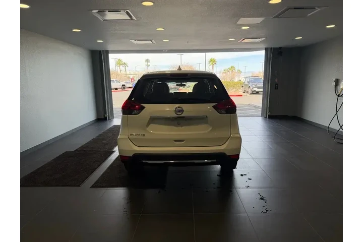 $14484 : Nissan Rogue 2017 S 4dr Cros image 6