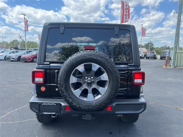 $29590 : PRE-OWNED 2018 JEEP WRANGLER image 6