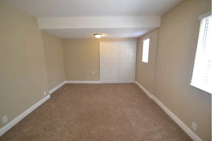 $2300 : Available 3Bed 2Bat in LA image 3