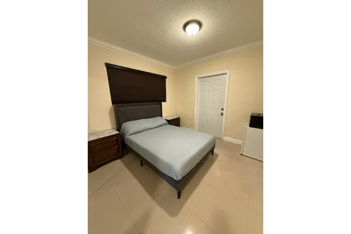 $850 : Habitacion privada para renta image 1