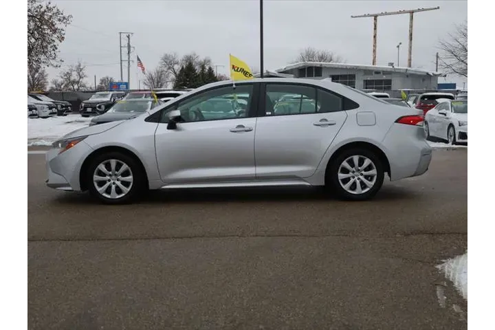 $20377 : Toyota Corolla 2023 LE 4dr S image 6