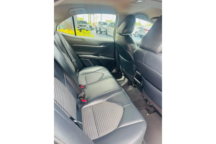 $2000 : Toyota Camry SE image 7