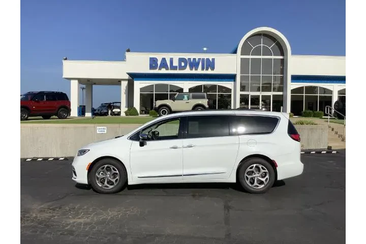 $35950 : Chrysler Pacifica 2023 Limit image 4