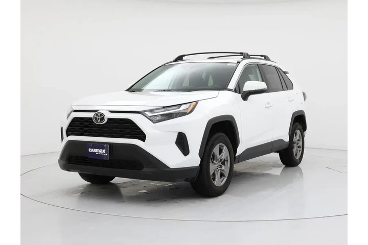 $32998 : Toyota RAV4 2024 AWD XLE 4dr image 4