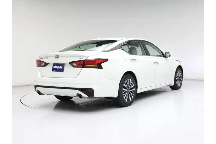 $21998 : Nissan Altima 2023 2.5 SV 4d image 8