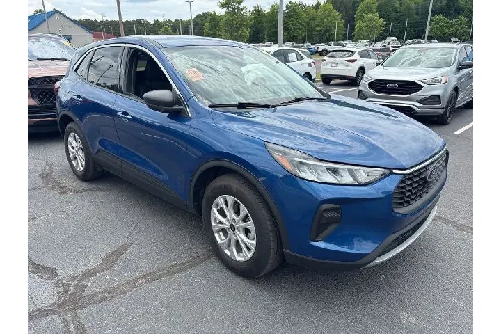 $21262 : Ford Escape 2023 AWD Active image 2