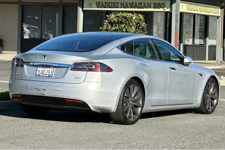 $26270 : Tesla Model S 2016 AWD 90D 4 image 3