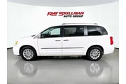 $10975 : Chrysler Town and Country 20 thumbnail