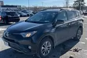 $16995 : 2017 RAV4 Hybrid XLE thumbnail