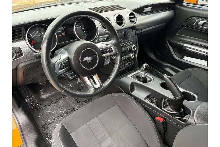 $29000 : Ford Mustang 2018 GT 2dr Fas image 8