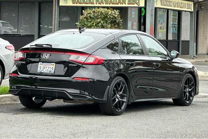 $23511 : Honda Civic 2024 Sport 4dr H image 3