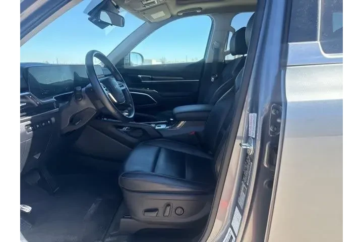 $36603 : Kia Telluride 2025 AWD S 4dr image 10